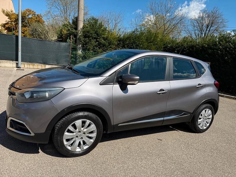 Usata Renault Captur 90 CV (66 kW) 2014 Grigio SUV
