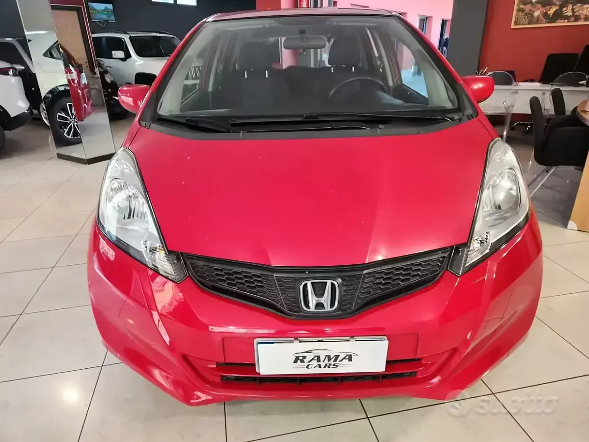 Usata Honda Jazz Trend 90 CV (66 kW) 2012 Rosso Utilitaria