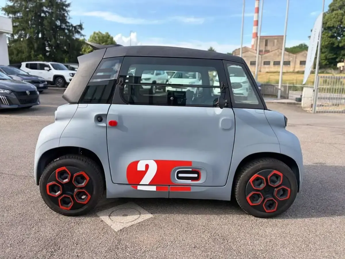 Usata Citroën AMI 2024 Grigio Berlina