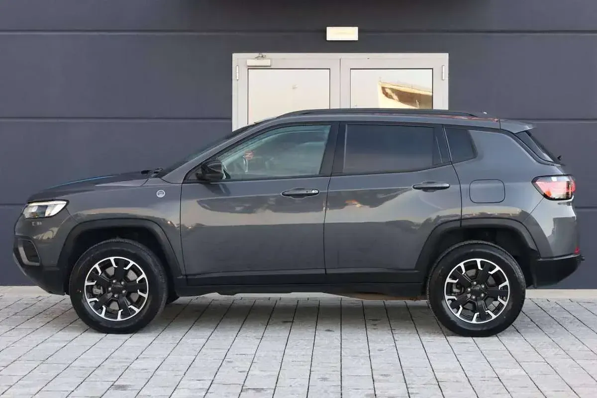 Usata Jeep Compass Trailhawk 131 CV (96 kW) 2023 SUV