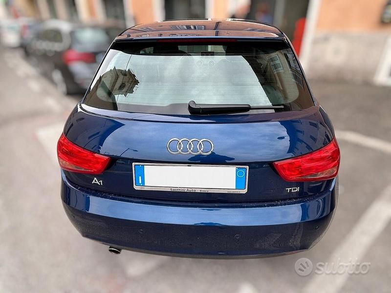 Usata Audi A1 90 CV (66 kW) 2013 Blu Utilitaria