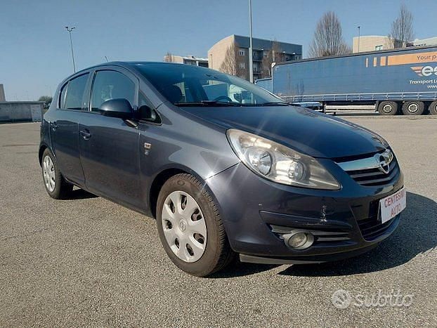 Usata Opel Corsa 80 CV (58 kW) 2010 Grigio Utilitaria