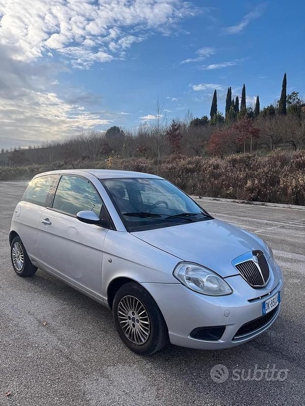 Usata Lancia Ypsilon 60 CV (44 kW) 2007 Utilitaria