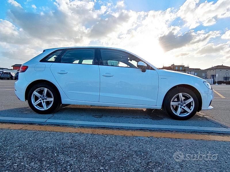 Usata Audi A3 150 CV (110 kW) 2017 Bianco Utilitaria