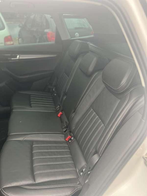 Usata Skoda Karoq Executive 150 CV (110 kW) 2018 Bianco SUV