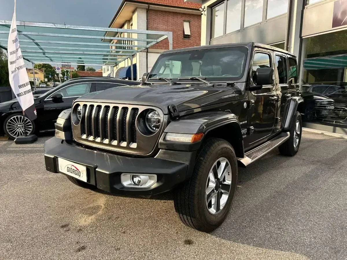 Usata Jeep Wrangler Sahara 272 CV (200 kW) 2019 Grigio SUV