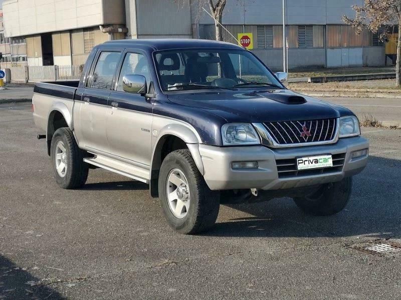 Mitsubishi l200 2004