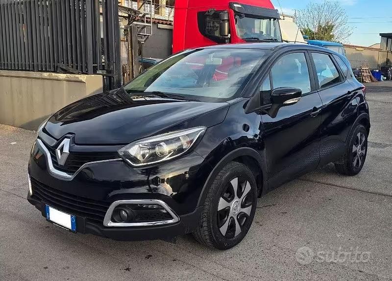 Usata Renault Captur 90 CV (66 kW) 2015 Nero SUV
