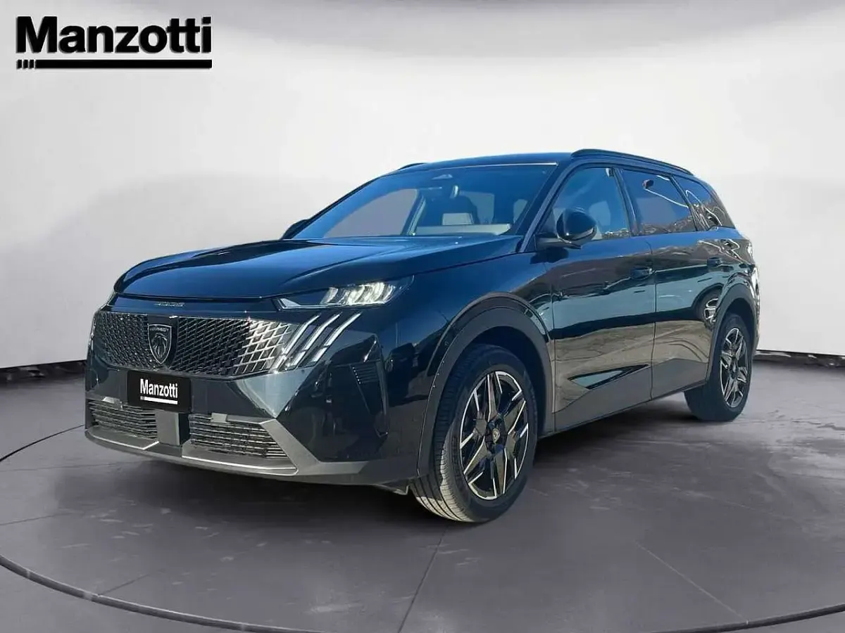 Usata Peugeot 5008 Allure 136 CV (100 kW) 2025 SUV