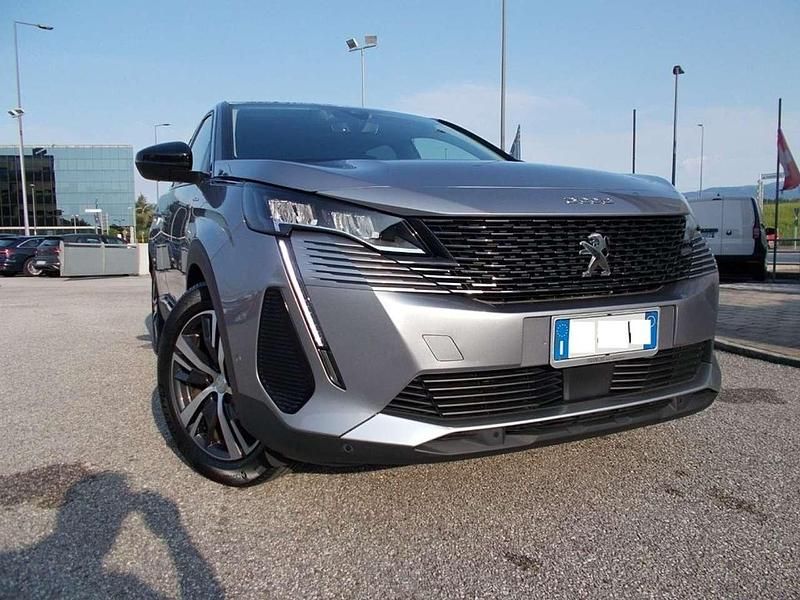 Usata Peugeot 3008 Allure 181 CV (133 kW) 2022 Antracite / metallizzato SUV