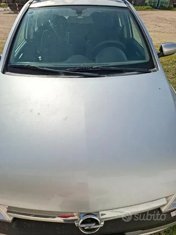 Usata Opel Corsa 60 CV (44 kW) 2004 Grigio Utilitaria