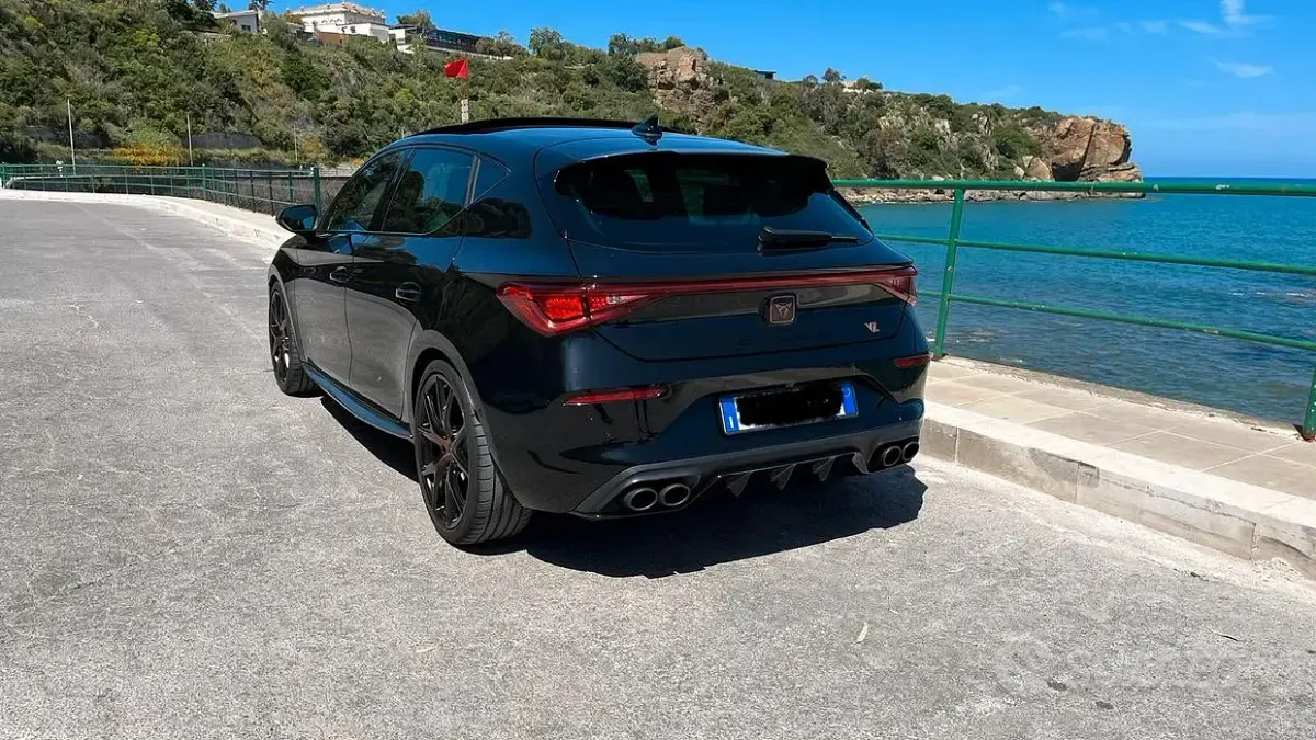Usata Cupra Leon VZ 300 CV (220 kW) 2022 Nero Berlina