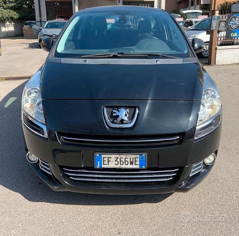 Usata Peugeot 5008 150 CV (110 kW) 2011 Nero Monovolume