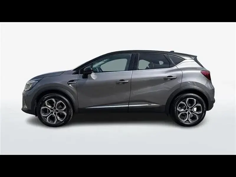 Usata Renault Captur Techno 91 CV (66 kW) 2023 Grigio scuro SUV