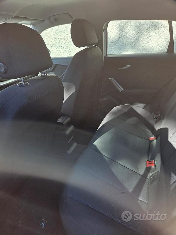 Usata Audi Q2 Business 116 CV (85 kW) 2017 Bianco SUV