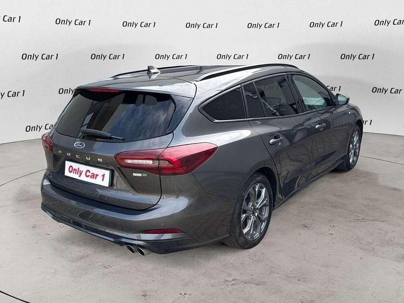 Usata Ford Focus ST-Line 125 CV (91 kW) 2023 Grigio Utilitaria