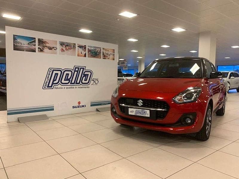 Usata Suzuki Swift 83 CV (61 kW) 2024 Rosso Utilitaria