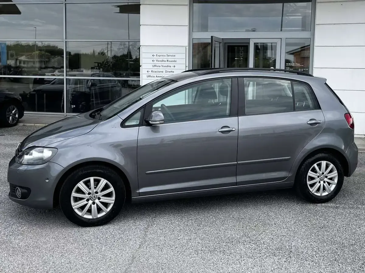Usata VW Golf Plus Cross Comfortline 105 CV (77 kW) 2012 Grigio medio Monovolume