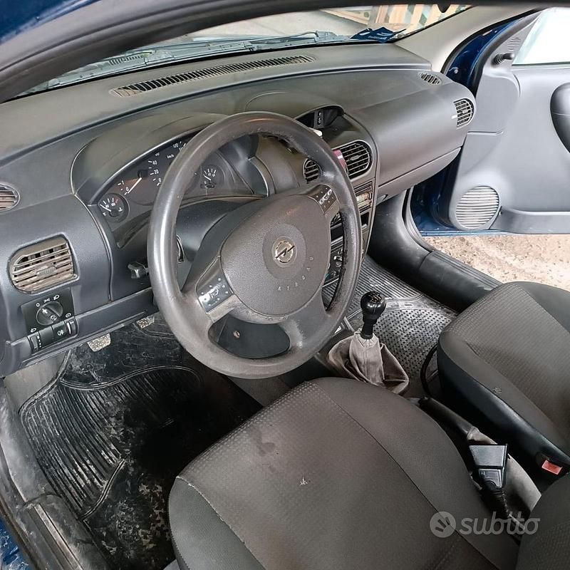 Usata Opel Corsa 2004 Utilitaria