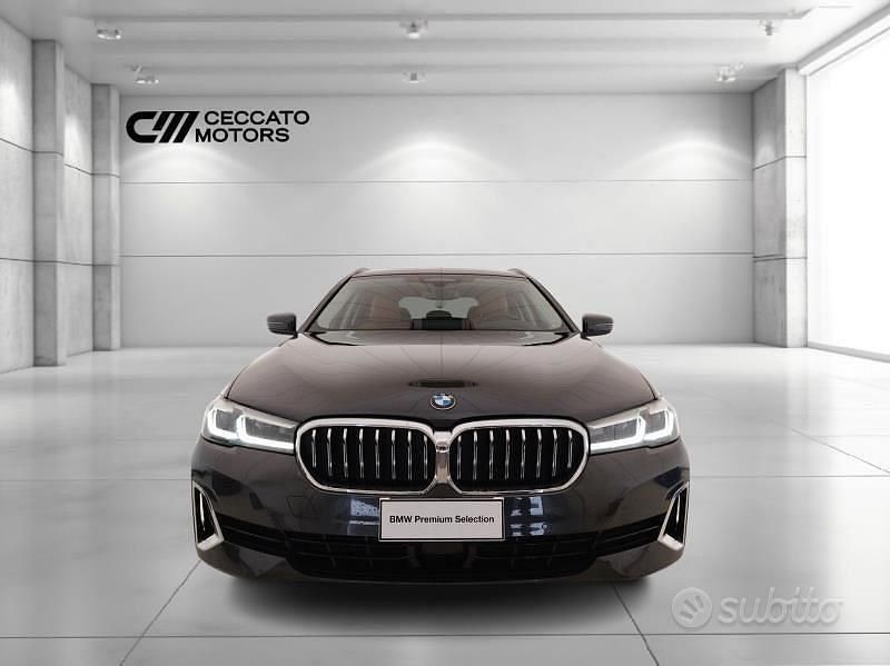 Usata BMW 520 Luxury Line 2022 Nero Station wagon