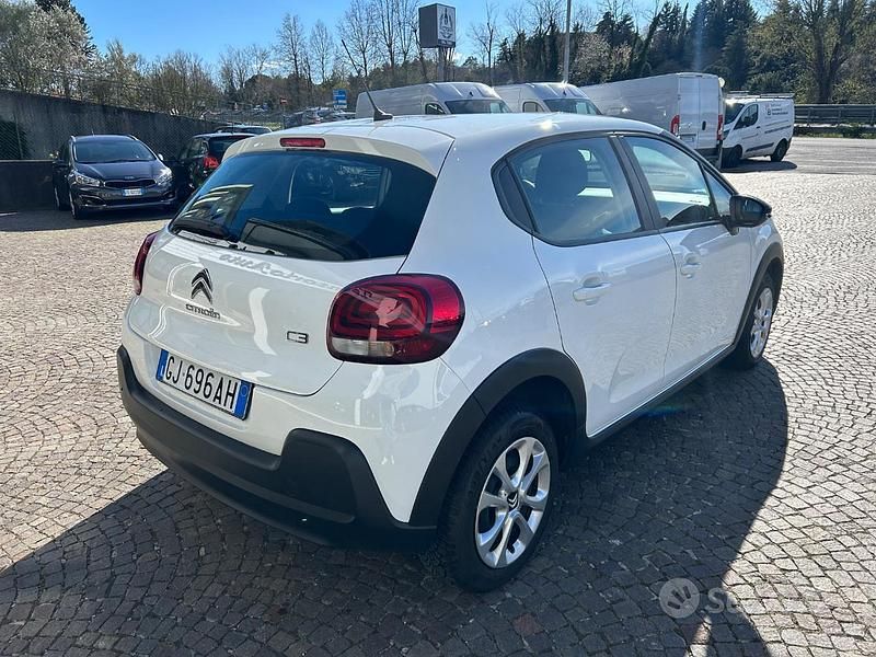 Usata Citroën C3 Feel 102 CV (75 kW) 2022 Bianco pastello Utilitaria