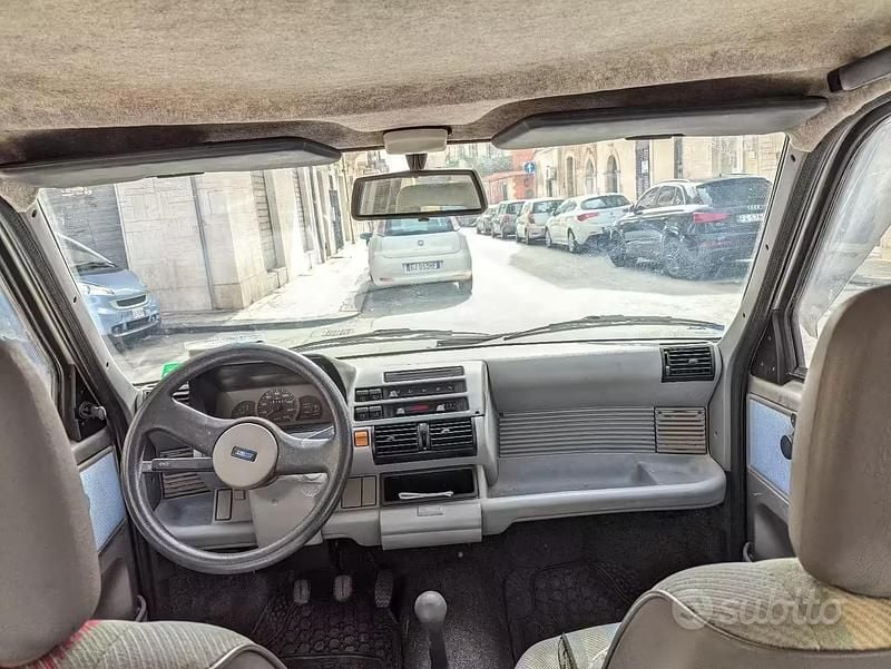 Käytetty Fiat Cinquecento Young 39 HP (28 kW) 1997 Harmaa Viistoperä