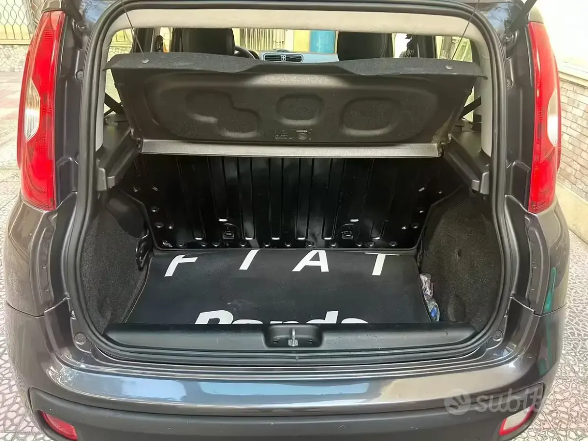 Usata Fiat Panda 69 CV (50 kW) 2018 Grigio Utilitaria