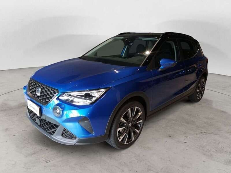 Blu tetto nero Nuova 2025 Seat Arona Black Edition SUV | 17.900 € (Super prezzo) - Immagine 1/4