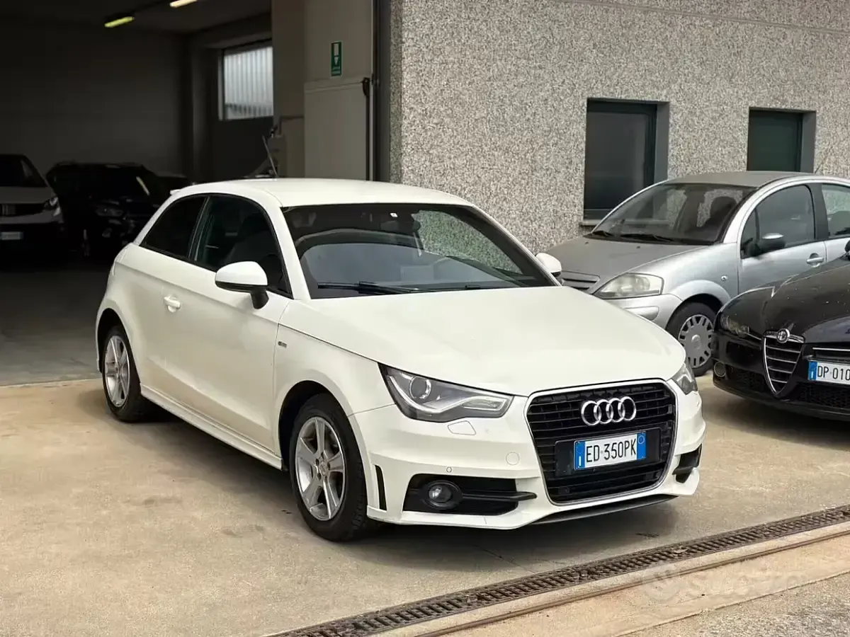 Usata Audi A1 Ambition 185 CV (136 kW) 2011 Bianco Utilitaria