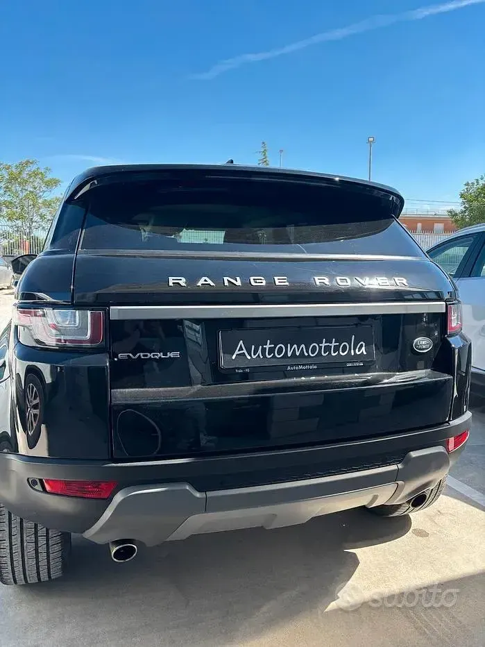 Usata Land Rover Range Rover evoque SE 150 CV (110 kW) 2018 Nero SUV