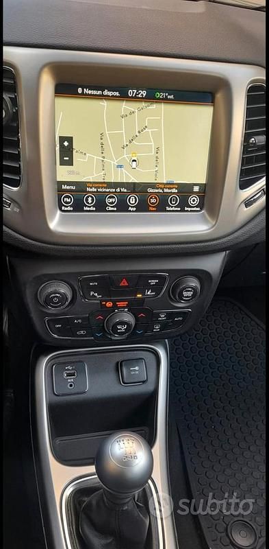 Usata Jeep Compass 120 CV (88 kW) 2018 Grigio SUV