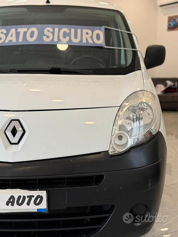 Usata Renault Kangoo 89 CV (65 kW) 2012 Bianco Monovolume