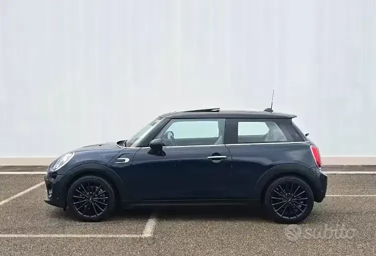 Usata Mini Cooper 136 CV (100 kW) 2018 Bluazzurro Utilitaria