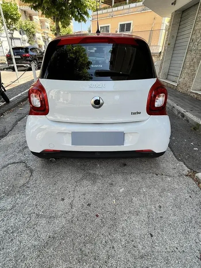 Usata Smart ForFour 90 CV (66 kW) 2016 Utilitaria