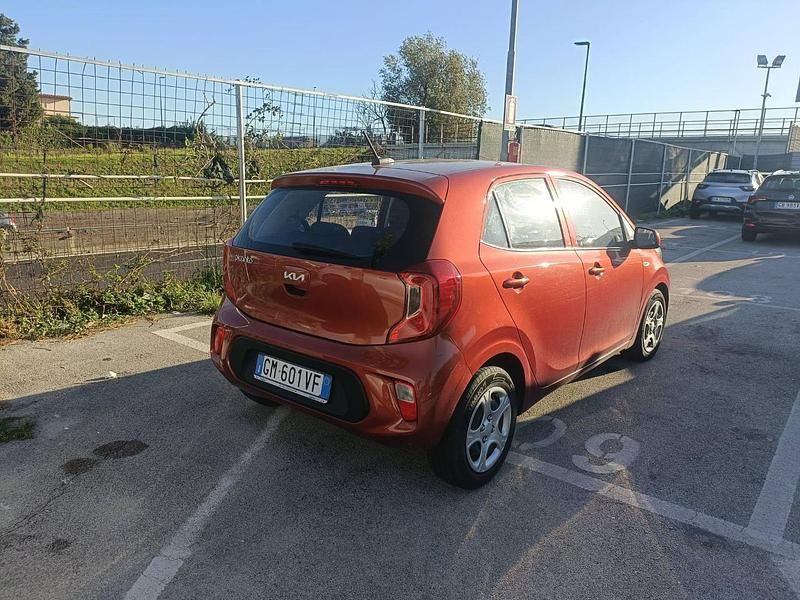 Usata Kia Picanto Urban 67 CV (49 kW) 2023 Rosso Utilitaria
