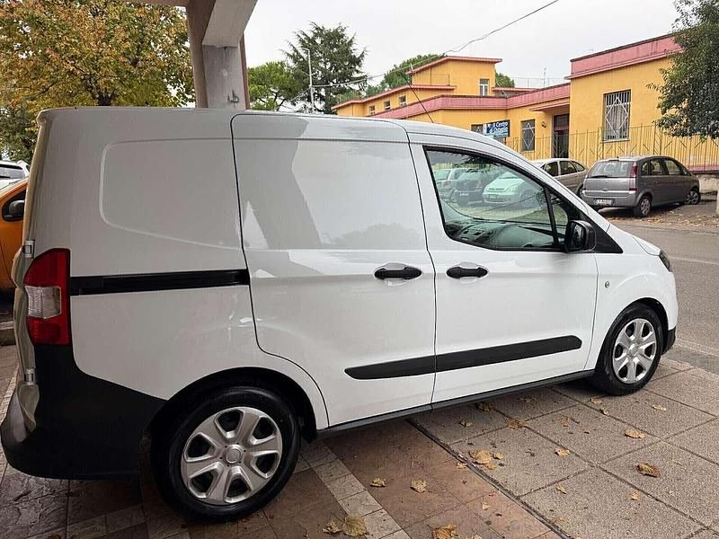 Usata Ford Transit Trend 101 CV (74 kW) 2023 Bianco Furgone