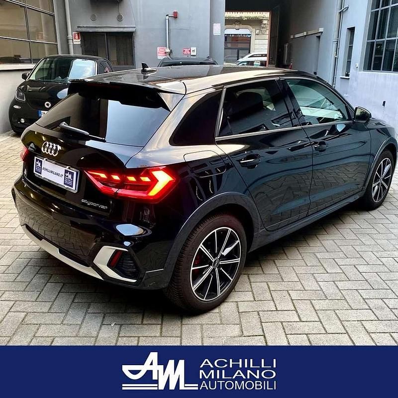 Usata Audi A1 Edition .1 150 CV (110 kW) 2021 Nero SUV