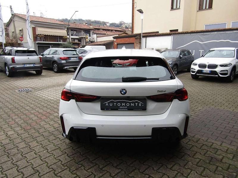 Usata BMW 118 M Sport 150 CV (110 kW) 2025 Portimau blau Utilitaria