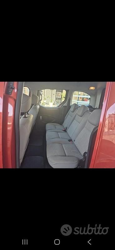 Usata Peugeot Partner Tepee Access 112 CV (82 kW) 2012 Rosso Monovolume