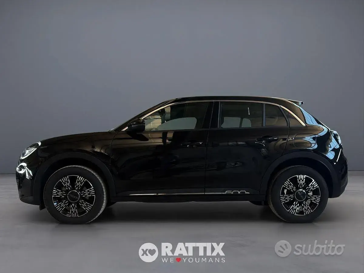 Usata Fiat 600 Pop 136 CV (100 kW) 2025 Nero SUV