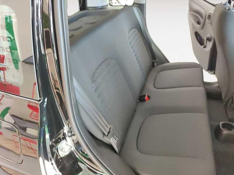 Nuova Fiat Panda 70 CV (51 kW) 2025 Nero Utilitaria