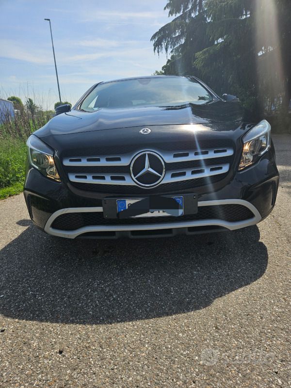 Usata 2017 Mercedes GLA180 Executive SUV | 13.700 € (Super prezzo) - Immagine 1/4