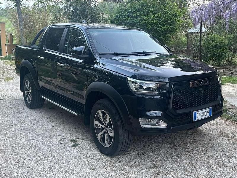 Usata EVO Cross 4 136 CV (100 kW) 2024 Nero Pick-up