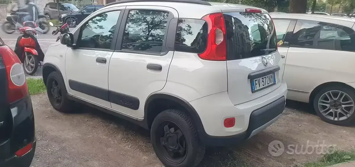 Käytetty Fiat Panda 4x4 85 HP (62 kW) 2019 Valkoinen Viistoperä