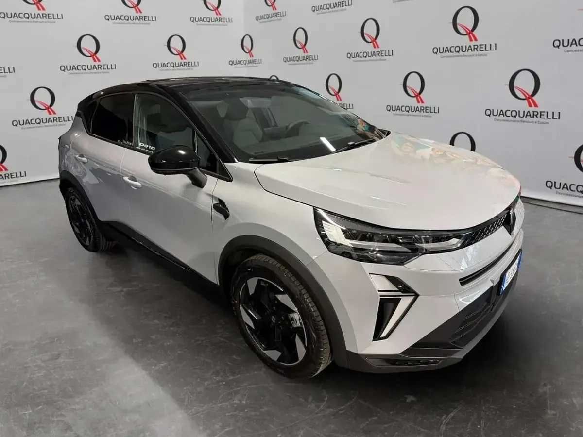 Nuova Renault Captur Techno 160 CV (117 kW) 2026 Grigio SUV