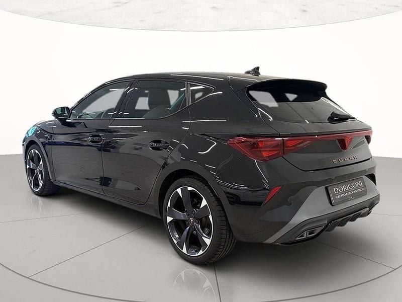 Usata Cupra Leon 150 CV (110 kW) 2025 Nero midnight Berlina
