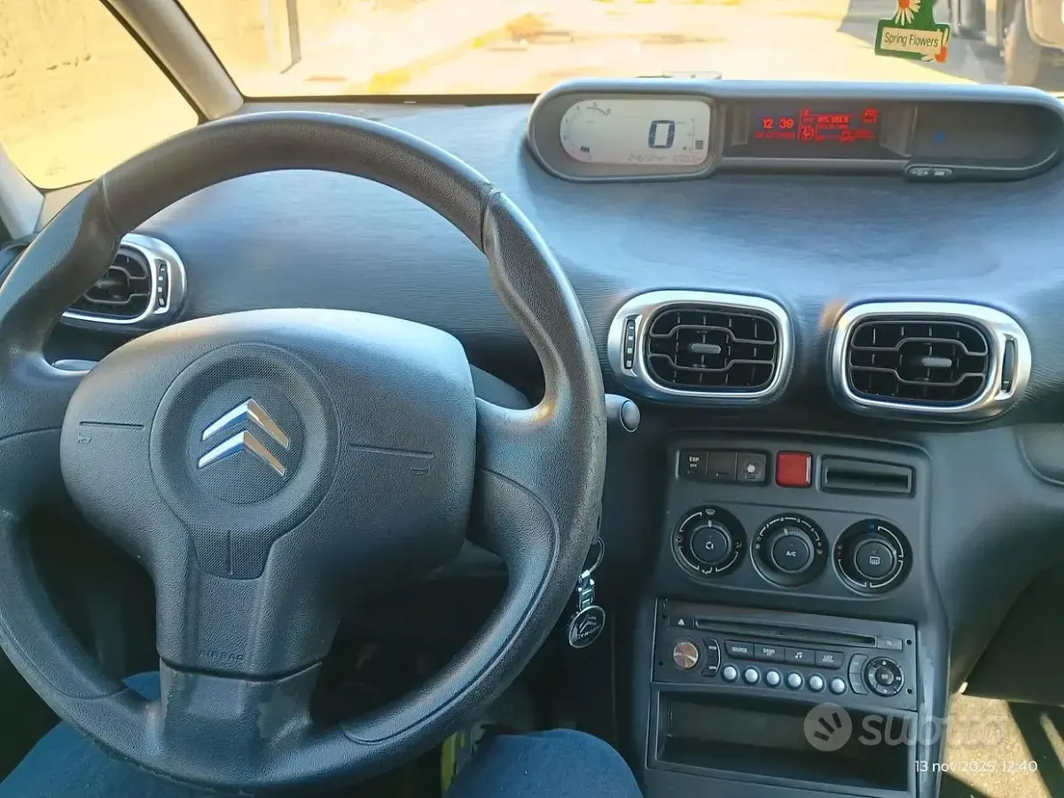 Usata Citroën C3 Picasso 92 CV (67 kW) 2012 Grigio Monovolume