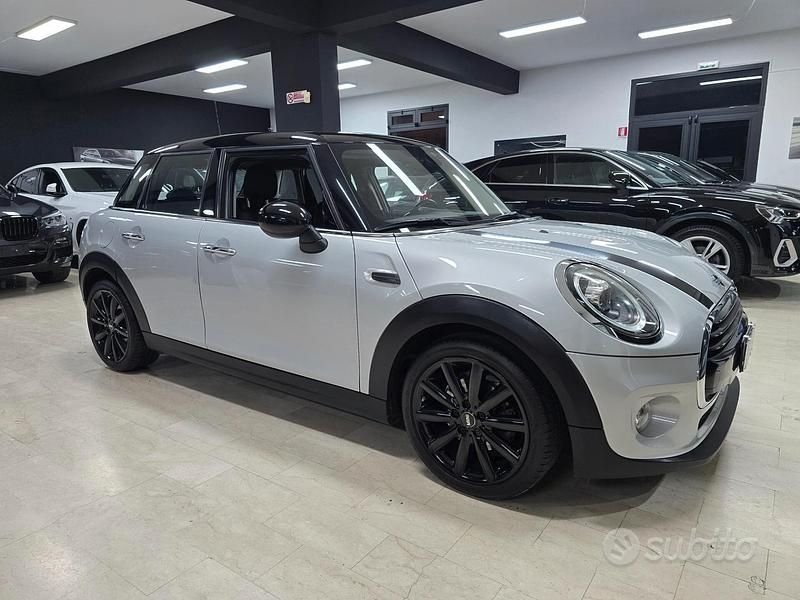 Usata Mini Cooper D 116 CV (85 kW) 2019 Grigio Utilitaria