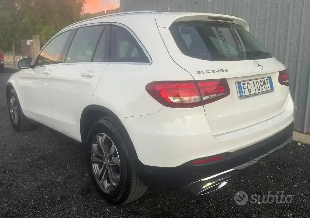 Usata Mercedes GLC220 170 CV (125 kW) 2016 Bianco SUV