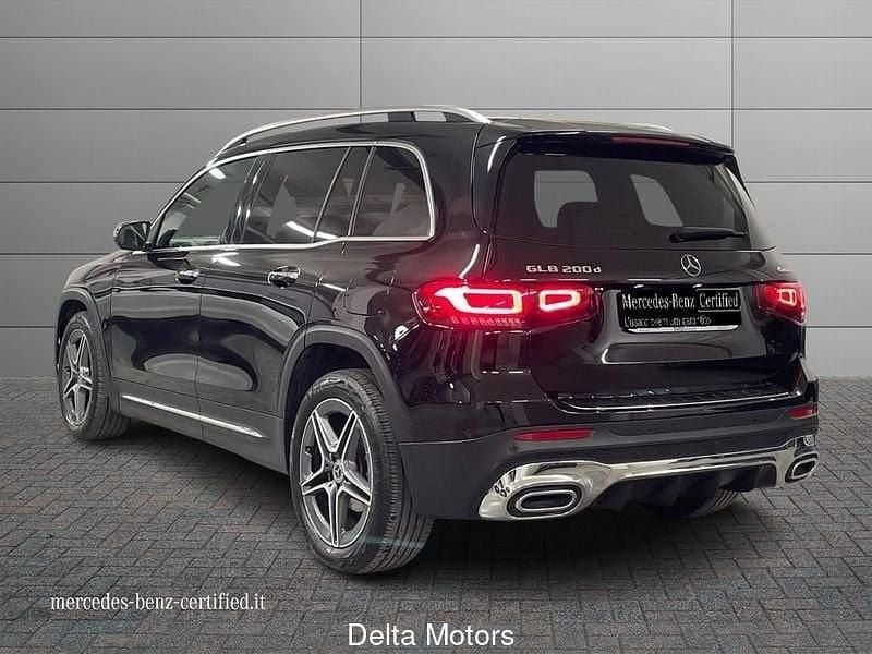 Käytetty Mercedes GLB200 Premium 150 HP (110 kW) 2021 Musta Katumaasturi